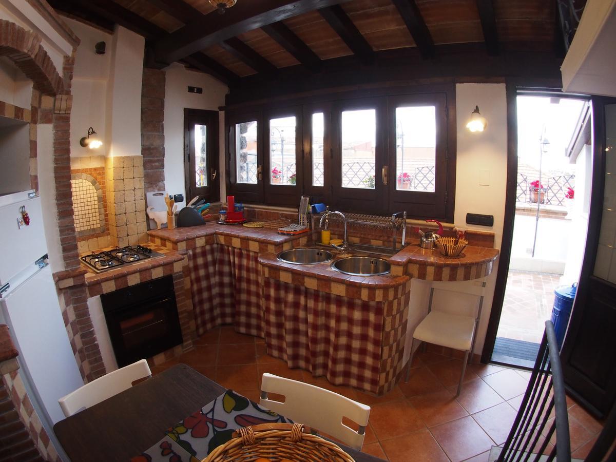 カターニアCasa Felice Nel Centro Storico, Tra Etna E Mareアパートメント エクステリア 写真